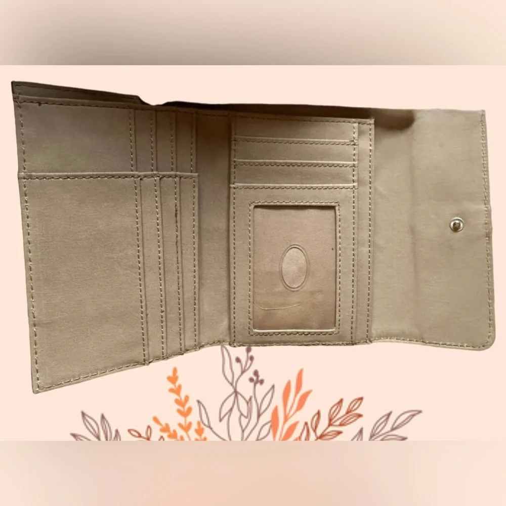 Liz Claiborne Vintage Faux Brown Crocodile Trifold Wallet - Picture 6 of 12